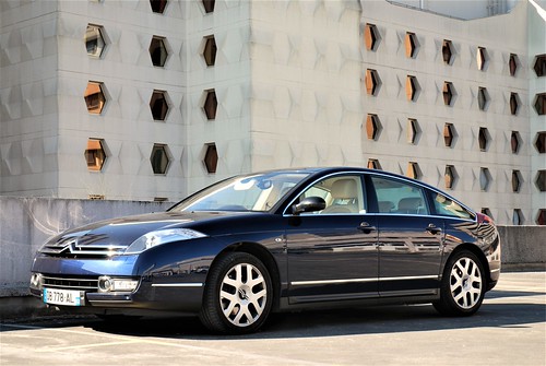 Citroën C6 in Bordeaux-Mériadeck | by Laurent Henri B