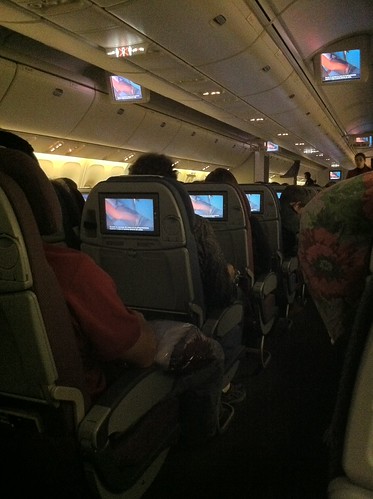 Ya sentados en el avión. Sale en 15min. Me gusta LAN esta muy cómodo. | by ricardobed