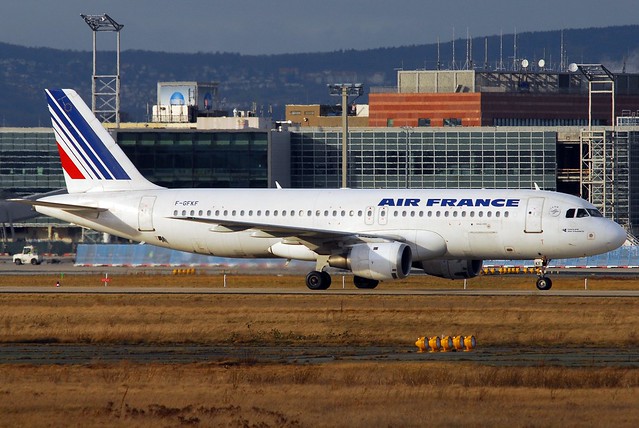 Air France Airbus A320-111 F-GFKF (9128)