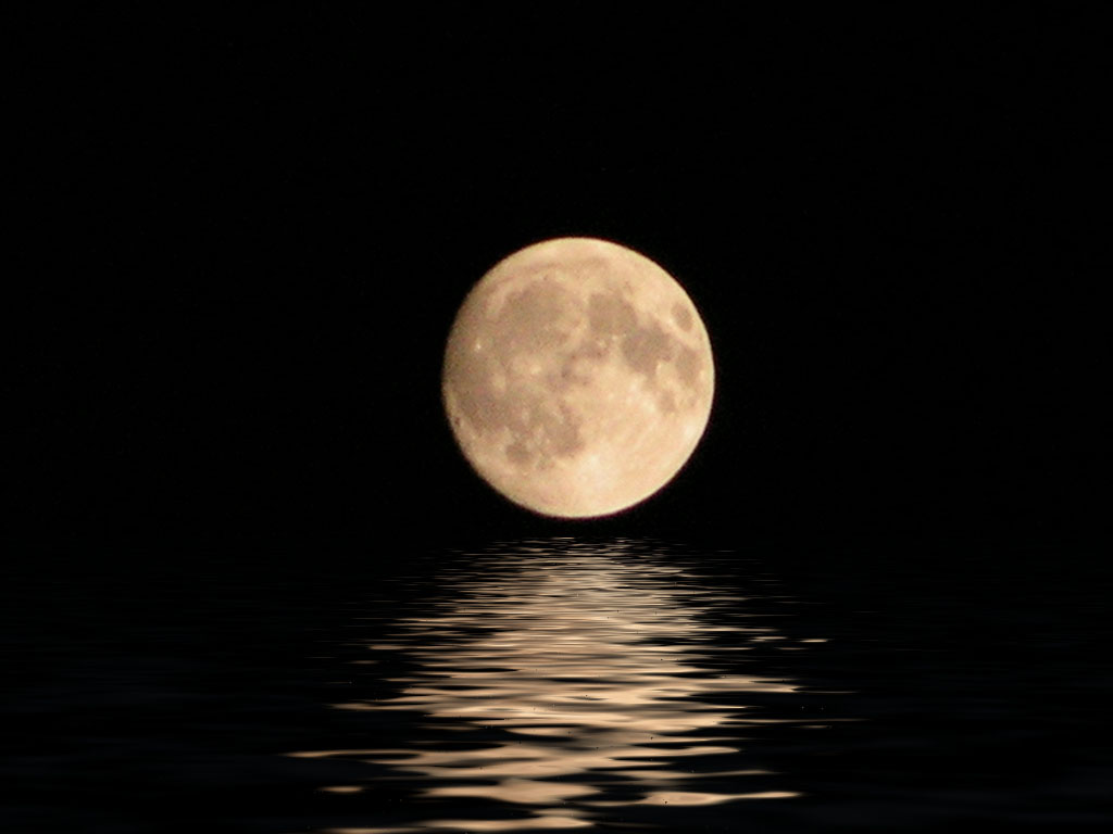The Moon Over Water The Moon Nyess418 Flickr