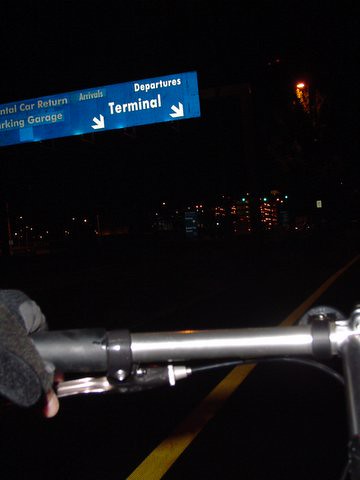 PDX Airport bike path (at 5AM!) | I rode my bike to the airp… | Flickr