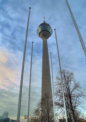 Rheinturm Düsseldorf (HDR)