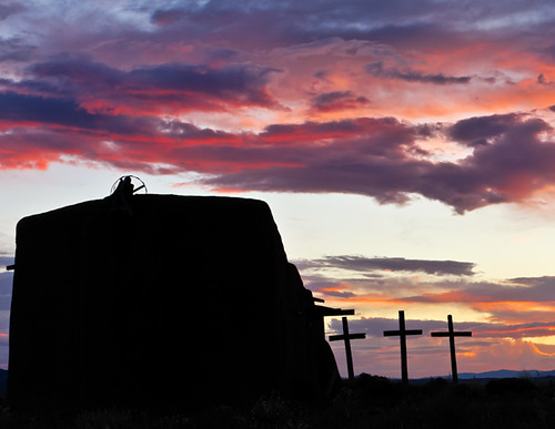 Morada Sunrise by Harold Hall, silhouettes morada abiquiue