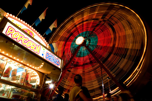 longexposure blue red night canon lights fair 100v10f ferriswheel dcist cropped fairfax photooftheday celebratefairfax eos30d tklancer