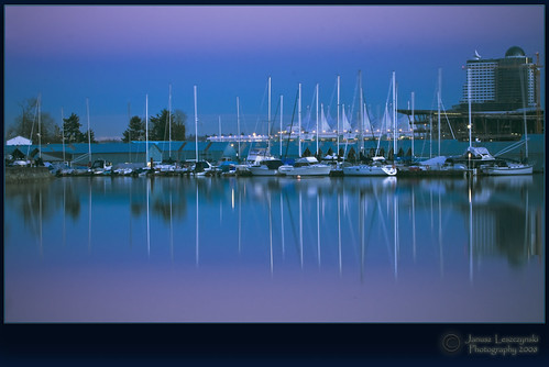 Royal Vancouver Yacht Club at dusk by janusz l