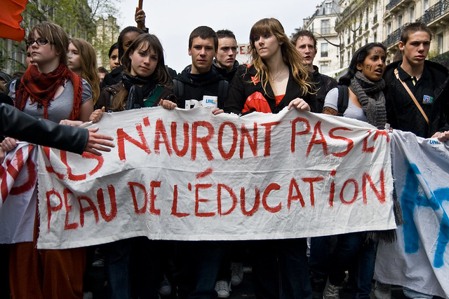 Pupil's Demonstration (32) - 17Apr08, Paris (France)
