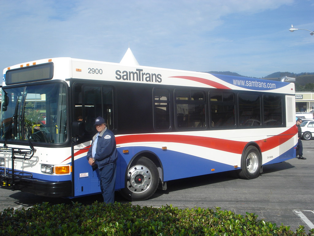 Samtrans Bus Operator samTrans 2900 Redi Coast Ceremony New Bus Half Moon Bay Sh… | Flickr