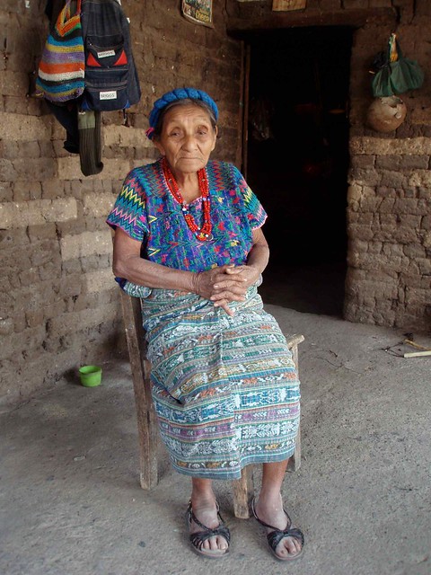 Doña Juana en Chixolop cerca de San Gabriel - Santa Herminia, Baja Verapaz, Guatemala
