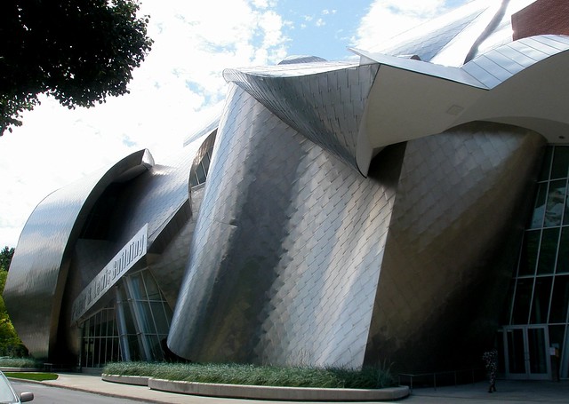 Frank Gehry’s Peter B. Lewis Bld., Cleveland Ohio
