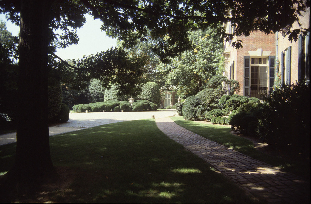 Dumbarton Oaks Gardens South Facade Toward The West Flickr