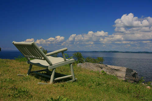 park summer vacation usa lake newyork water bench ben calm northamerica rest relaxation essex lakechamplain beggspark