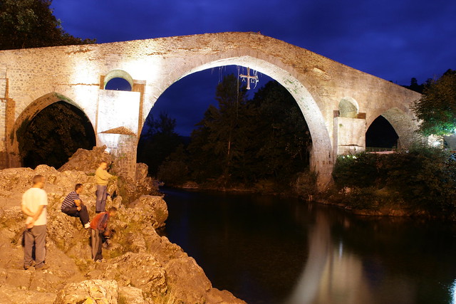 Puente de Cangas de Onis (Asturies)
