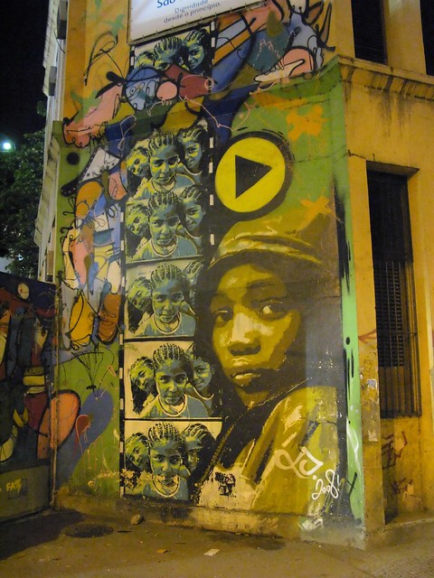 Rua do Riachuelo Lapa Grafite arte Grafite Graffiti Rio de Janeiro perto dos Arcos noite night