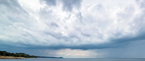 blue sky rain clouds skåne sweden dramatic scania foveon stenshuvud baskemölla sigmadp1
