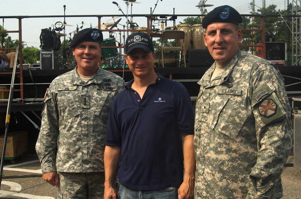 Gary Sinise and the Lieutenant Dan Band perform