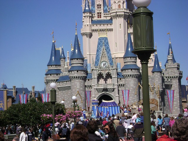 Cinderella Castle, Magic Kingdom, Walt Disney World '09 - www.meEncantaViajar.com