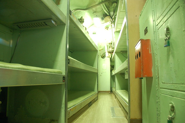 USS Albacore AGSS-569: Foreward sleeping quarters