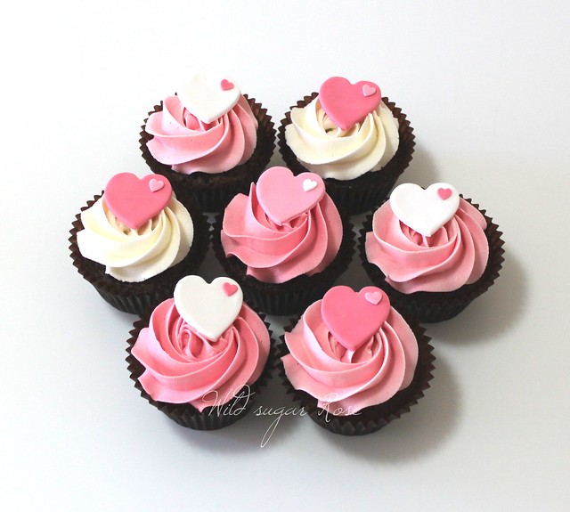 lovehearts cupcakes