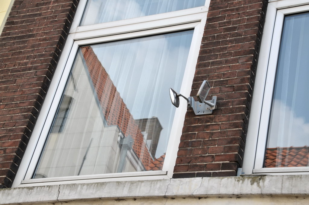Interactie elke keer boete Spionnetjes | Busybodies in the 'Spaarnwouderstraat'. Deze s… | Flickr