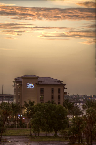 four points Hotel by Dark Sunset, 7xp HDR of the Four Points Hotel in Punta Gorda Florida
Qtpfsgui 1.9.3 tonemapping parameters:
Opera
