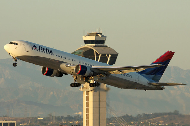 Delta Air Lines - Boeing 767-332 (N140LL) - LAX
