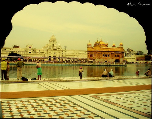 GOLDEN TEMPLE by manumint-[BUSY]
