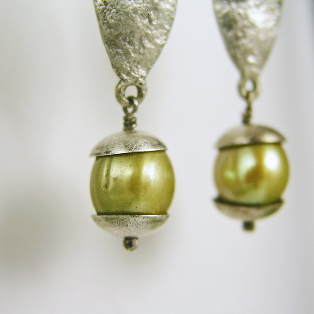 acanthus earrings