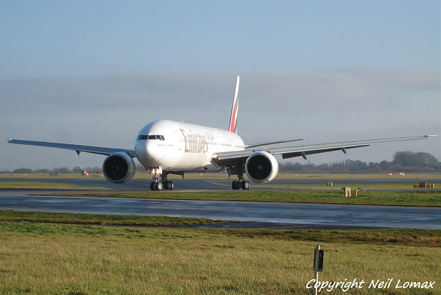 Boeing 777-300 Emirates