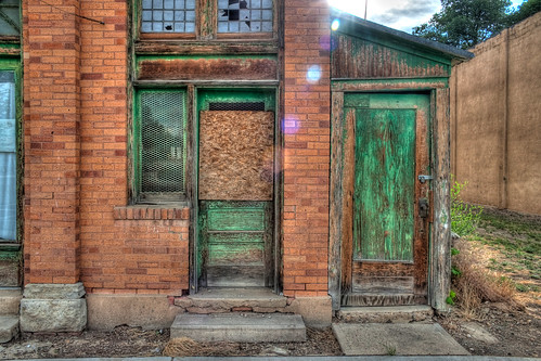 summer newmexico building brick green abandoned architecture rural canon geotagged eos unitedstates brokenglass roadtrip lensflare springer 2009 hdr 4thstreet lightroom 30d multipleexposures boardedupwindows photomatix canonefs1785mmf456isusm geo:lat=3636114 geo:lon=104596123
