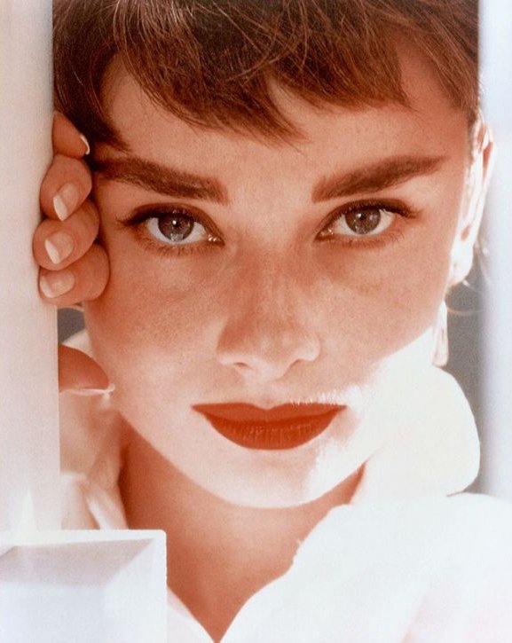 Audrey-Hepburn