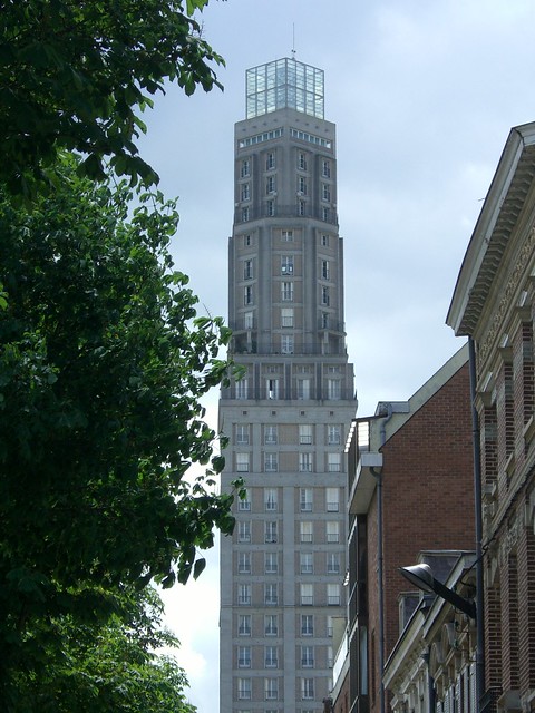 Amiens (80) - La tour Perret (1949-1952)