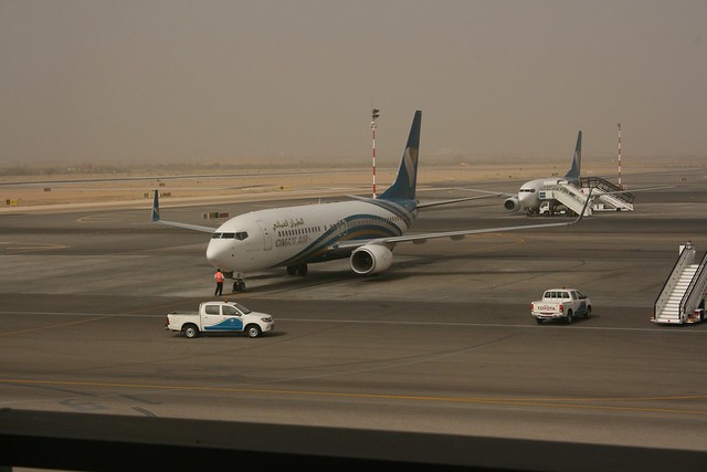 Oman Air 737-800