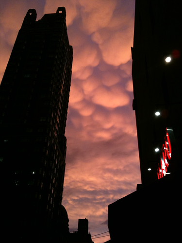 Mammatus Clouds - NYC | The most amazing clouds formed tonig… | Flickr