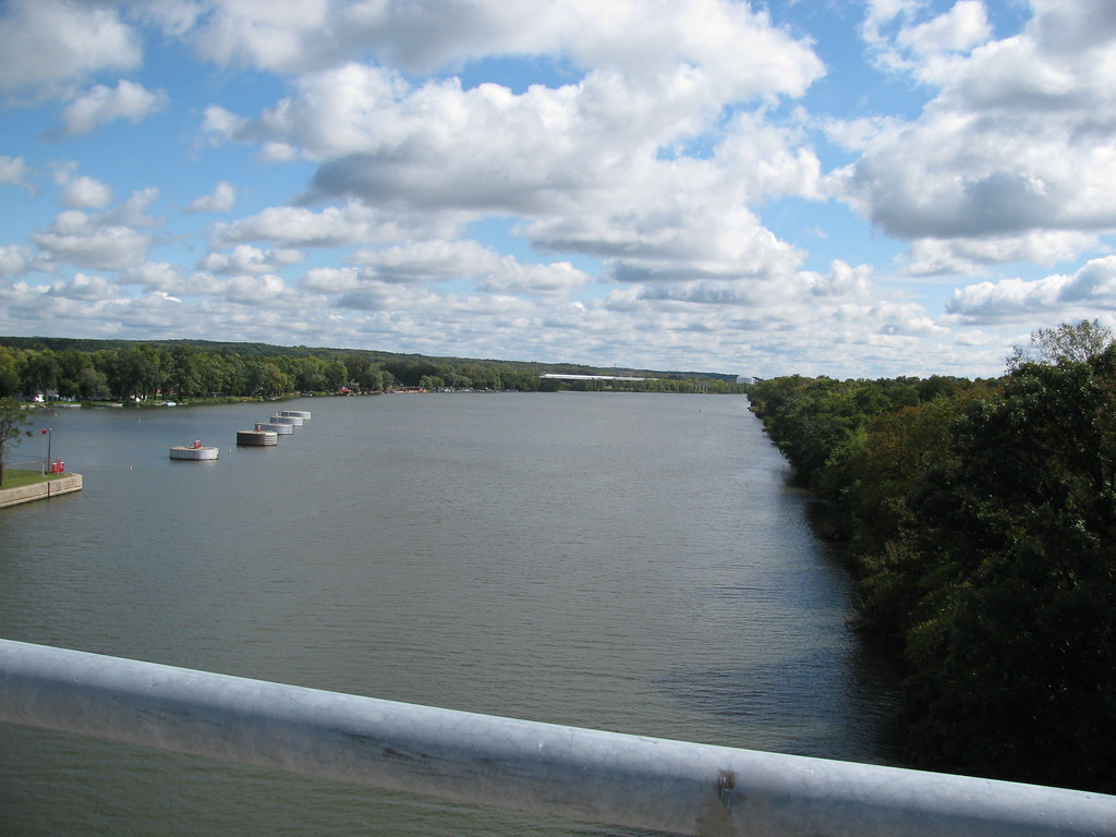 Seneca Il Illinois River near Seneca, Illinois | John Junker | Flickr