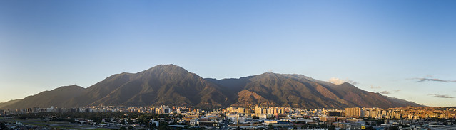 Caracas y su Ávila