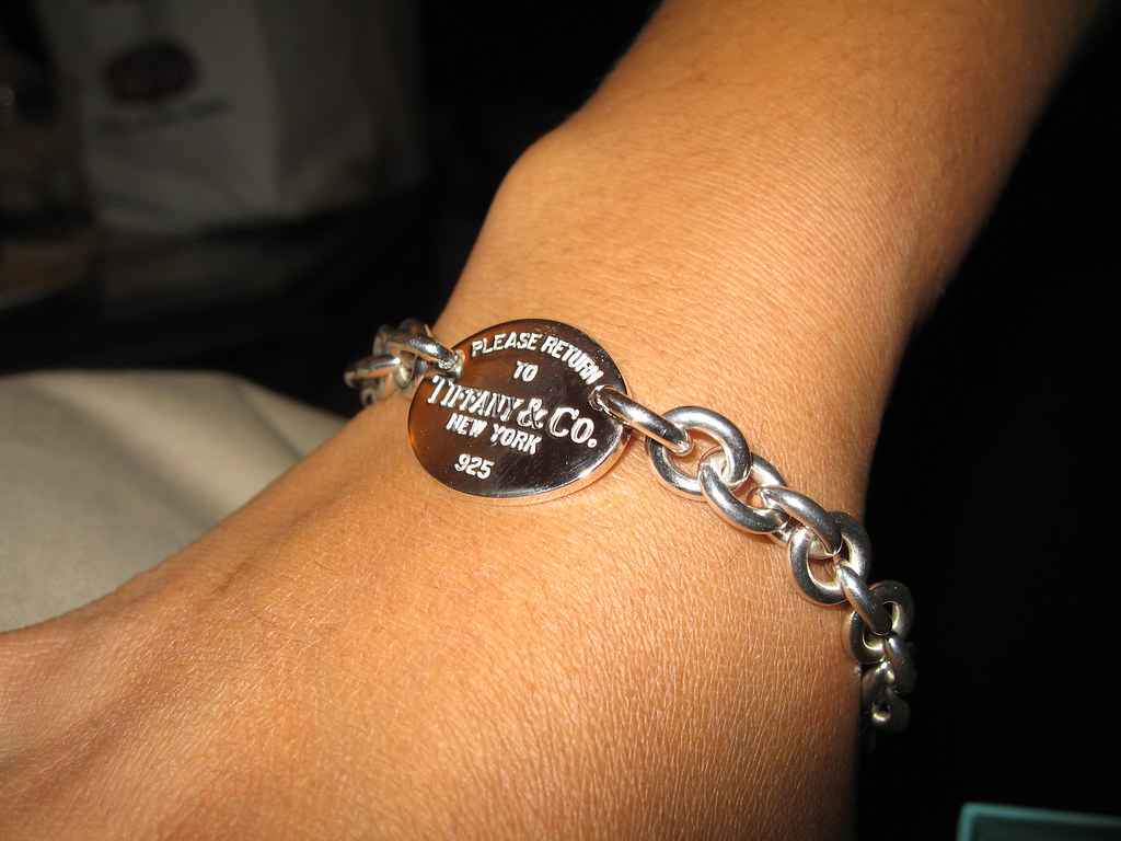 tiffany and co oval tag bracelet