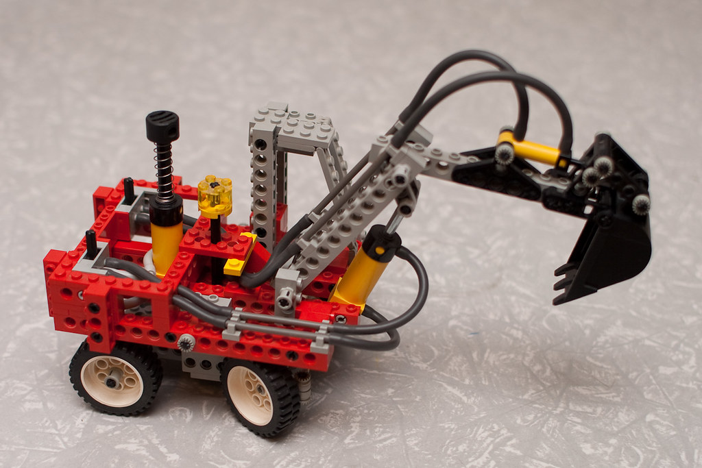 Lego Pneumatic Excavator (8837) | Lego set 8837, |