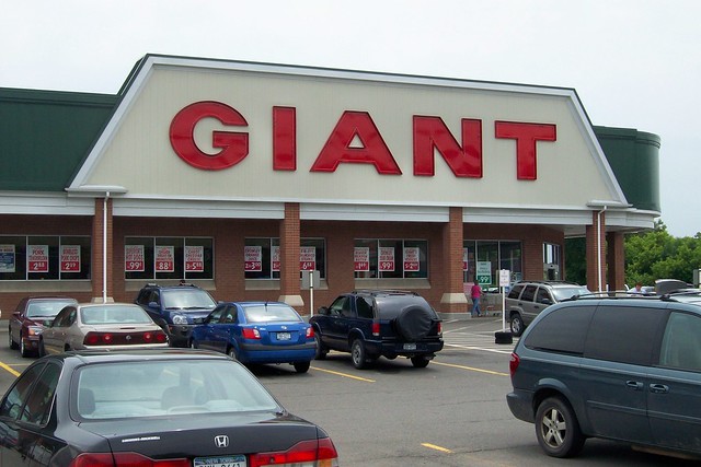 Giant Market