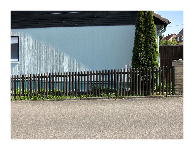 Epilierter Zaun / Well-Kempt Fence