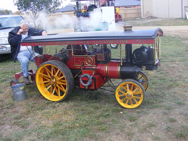 Miniature Showmans  Steam Traction Engine