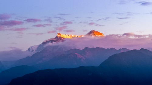 nepal pokhara annapura mountain peak cloud fog dawn sunrise morning sarangkot canoneos7d canonefs18135mmf3556is
