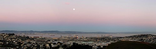 moonrise from San Francisco by artolog