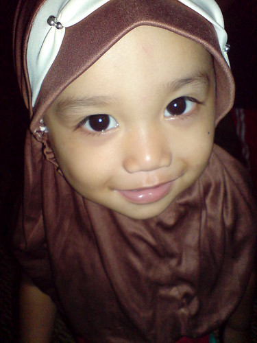 Siti Raudhah Binti Ishak | Adik bongsu saya yang berkongsi t… | Flickr