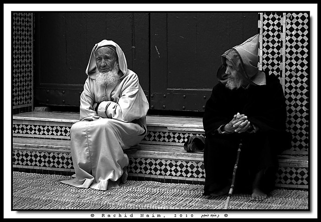 Waiting for prayer - En attendant la prière