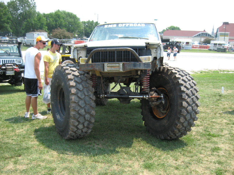  Big Rubber en un Jeep Cherokee