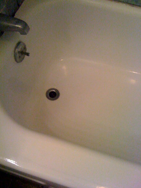 8:36pm: cleaning the bathtub