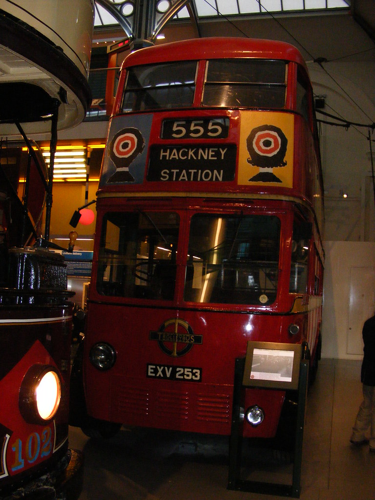 London Transport K1 Type Trolleybus 1253 EXV 253