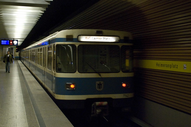 Munich Underground - a photo on Flickriver