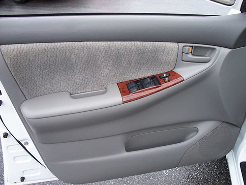 267753 (27) | by Dwight Phillips Auto Sales