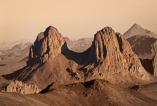 mountain mountains sahara algeria desert desierto fjell argelia hoggar tamanrasset fjäll atakor assekem